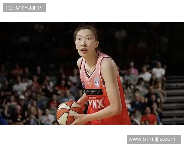韩旭在WNBA季前赛中表现出色10投6中砍下20分并贡献2板1助2帽